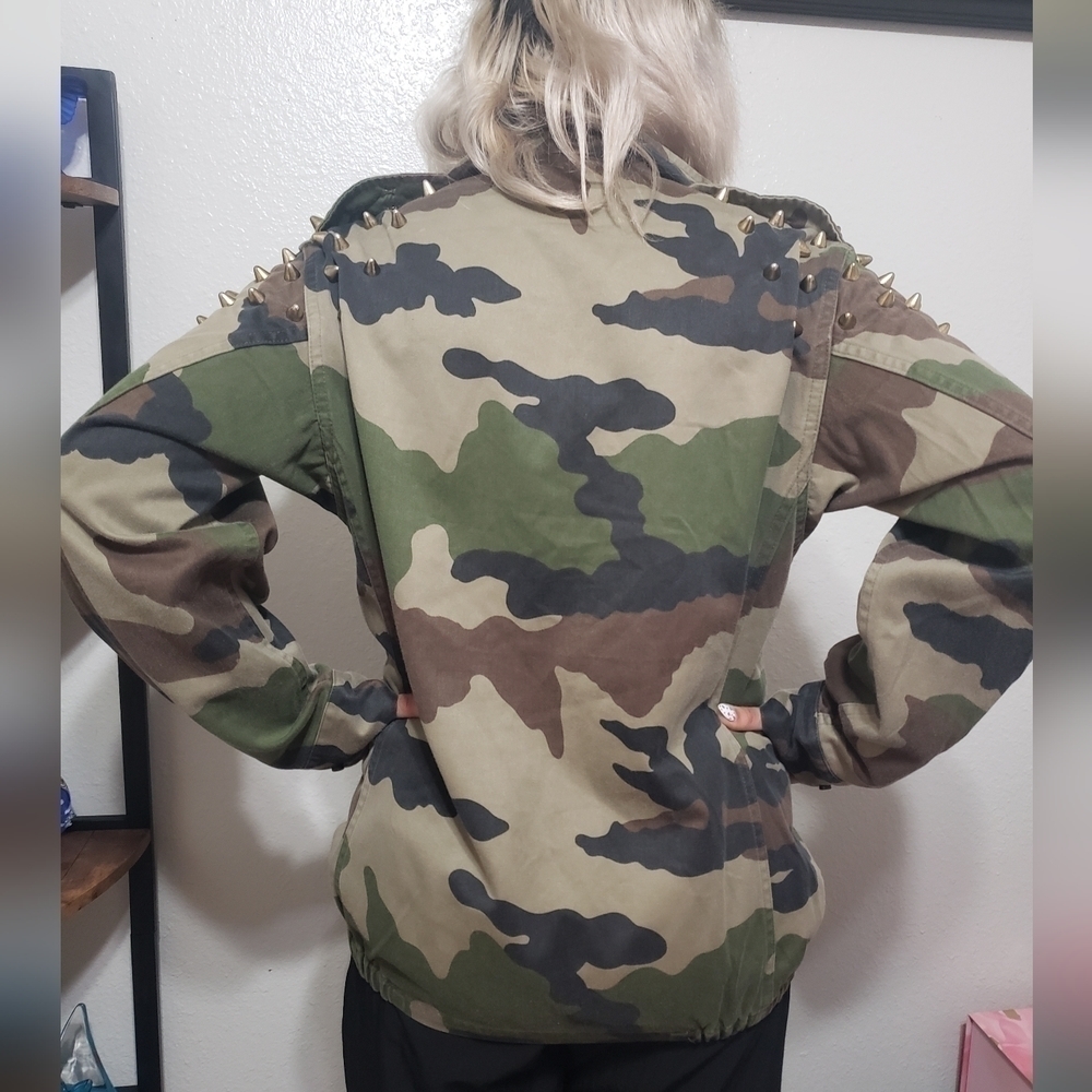 Women's Spiked Camouflage Military Jacket, Size M - Picture 8 of 17